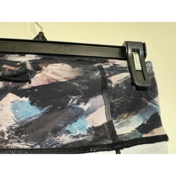 Lululemon Camouflage Leggings Black/Bluish/Gray Size 6 - Picture 12 of 16